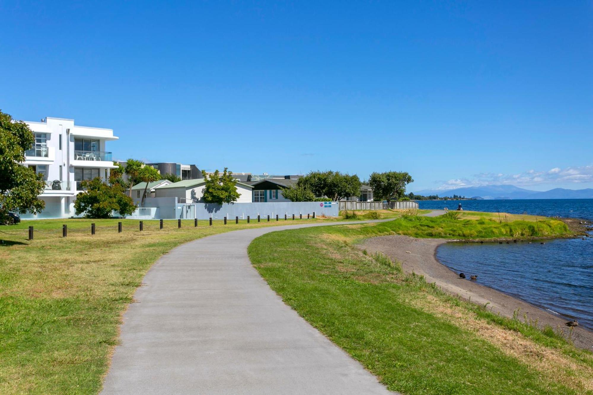Waimahana Apartments Lac Lac Taupo Extérieur photo